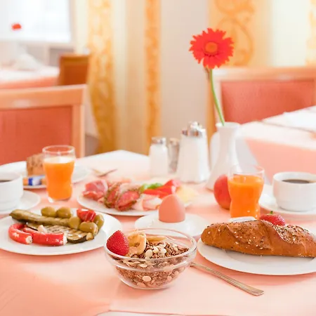 Hotel Mueller 3*
